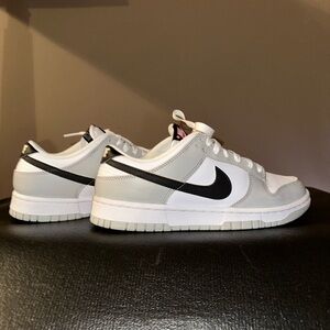 Nike White,Black, & Grey Sneakers Dunks Size 6.5 Great Condition
